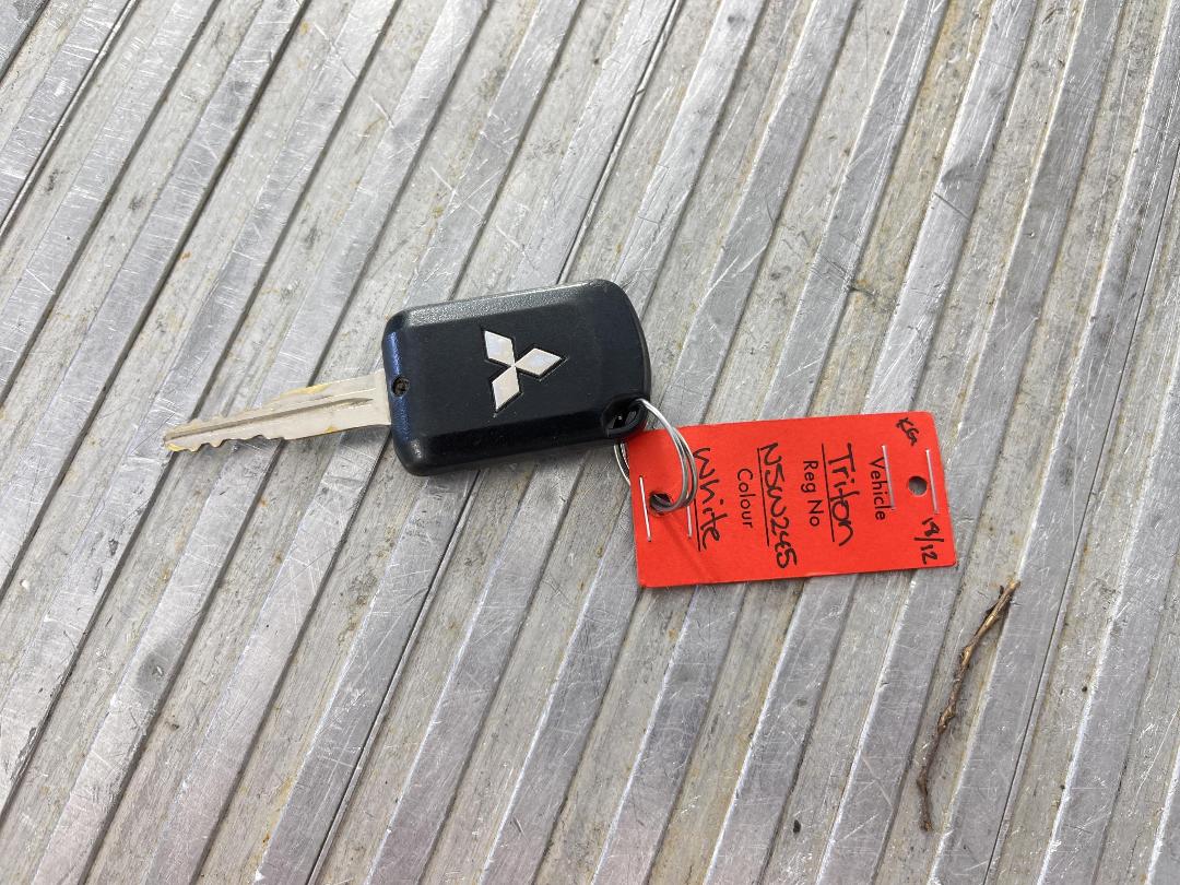 Photo '20' of Mitsubishi Triton Photo '20' of Mitsubishi Triton