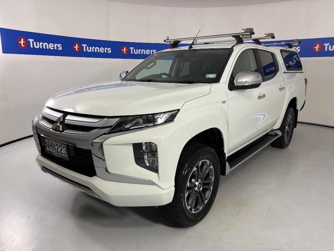 Photo '4' of Mitsubishi Triton