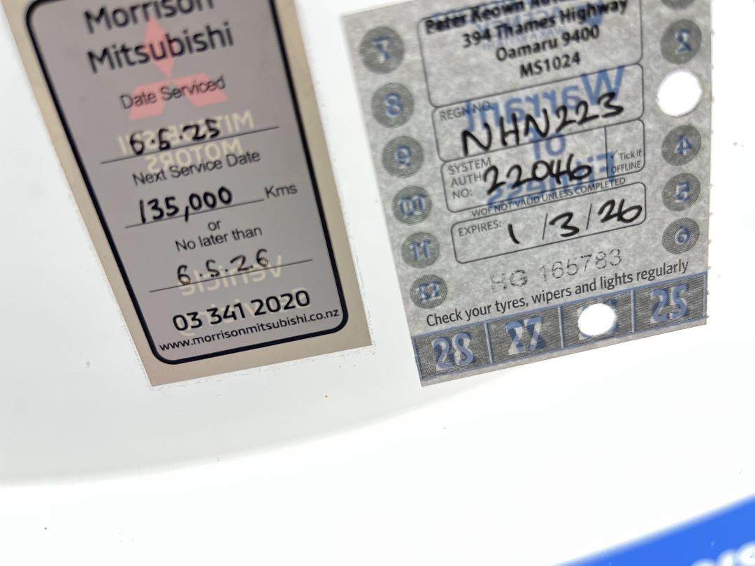 Photo '23' of Mitsubishi Triton