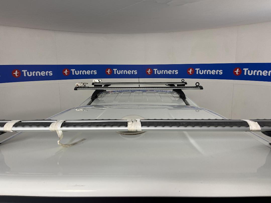 Photo '29' of Mitsubishi Triton