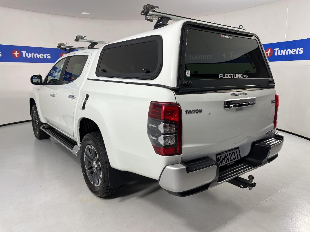 Photo '5' of Mitsubishi Triton