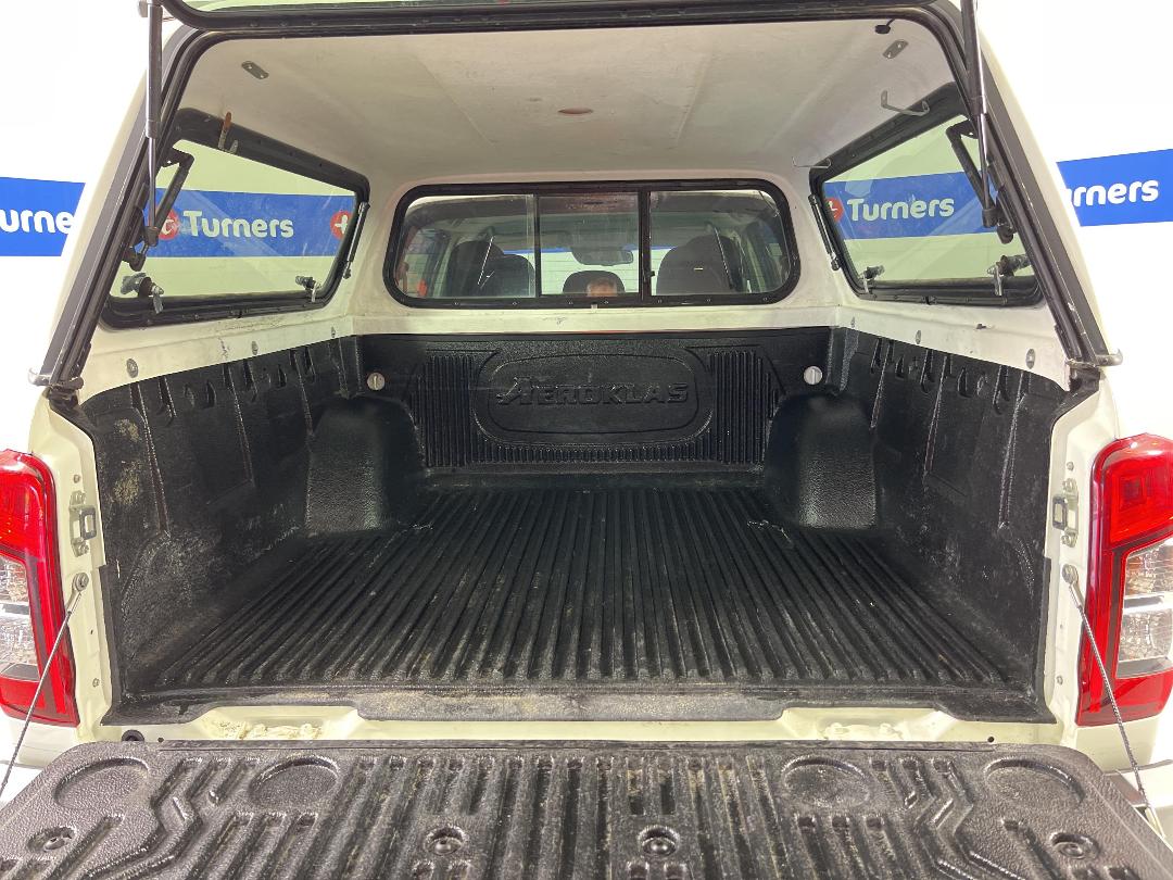 Photo '14' of Mitsubishi Triton