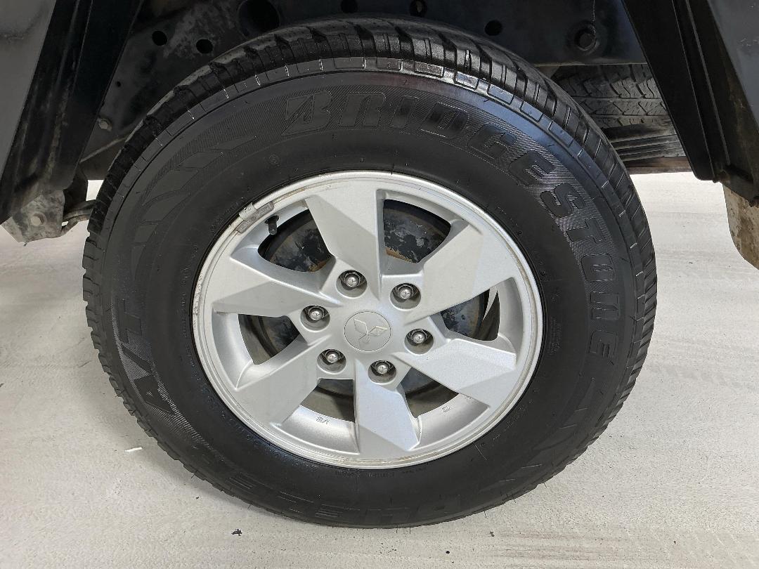 Photo '11' of Mitsubishi Triton Photo '11' of Mitsubishi Triton