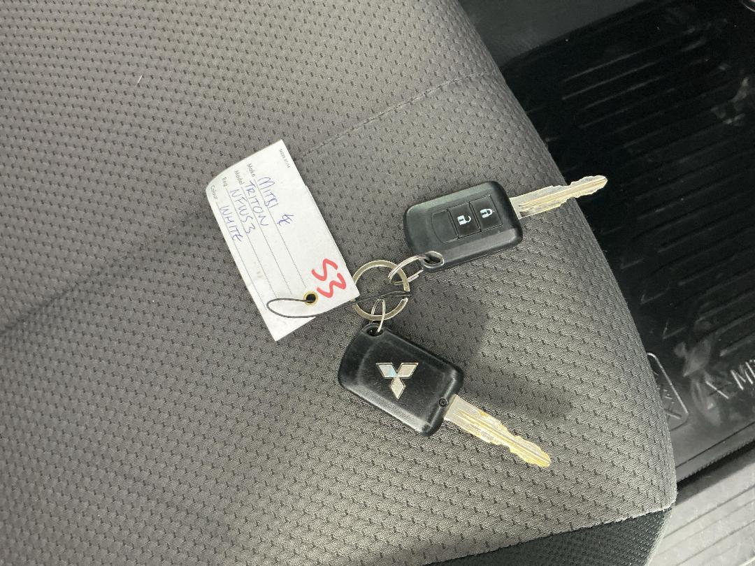 Photo '22' of Mitsubishi Triton Photo '22' of Mitsubishi Triton