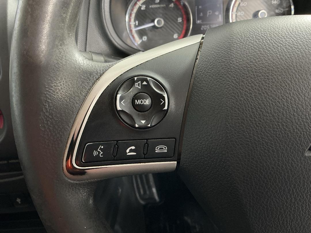 Photo '24' of Mitsubishi Triton Photo '24' of Mitsubishi Triton