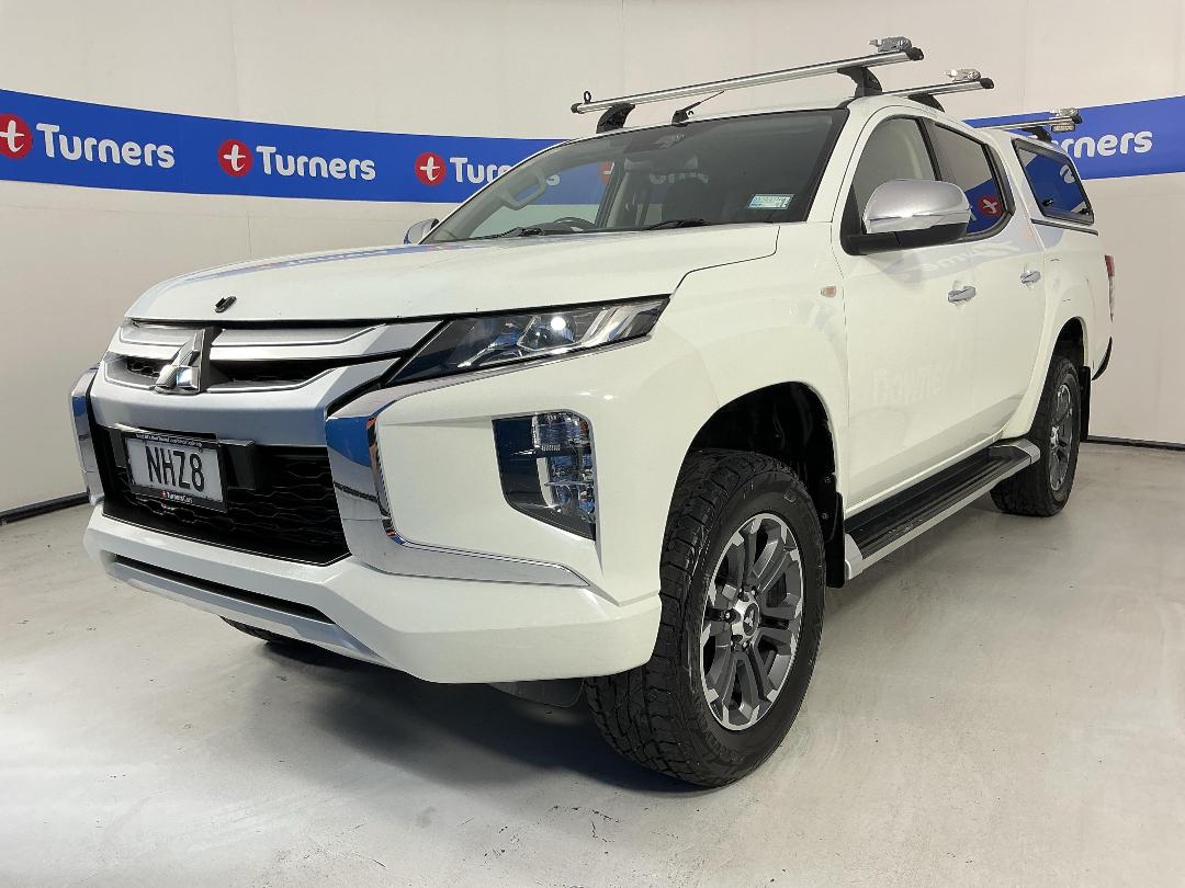 Photo '4' of Mitsubishi Triton