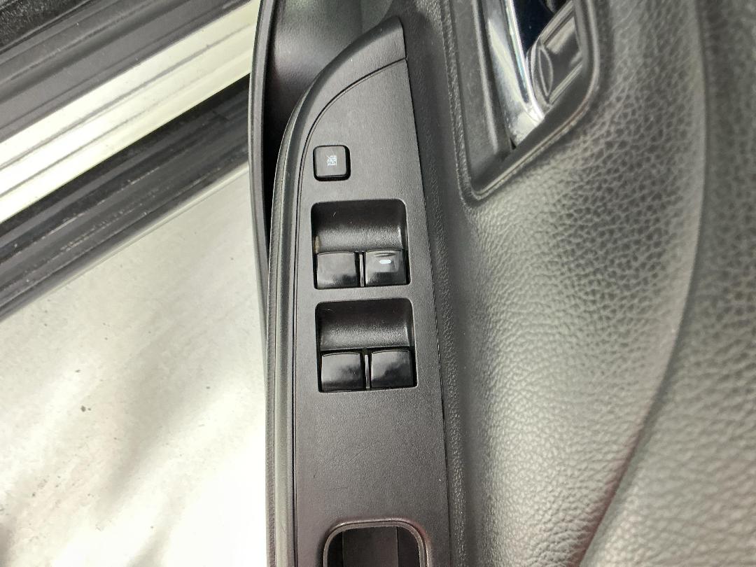 Photo '23' of Mitsubishi Triton