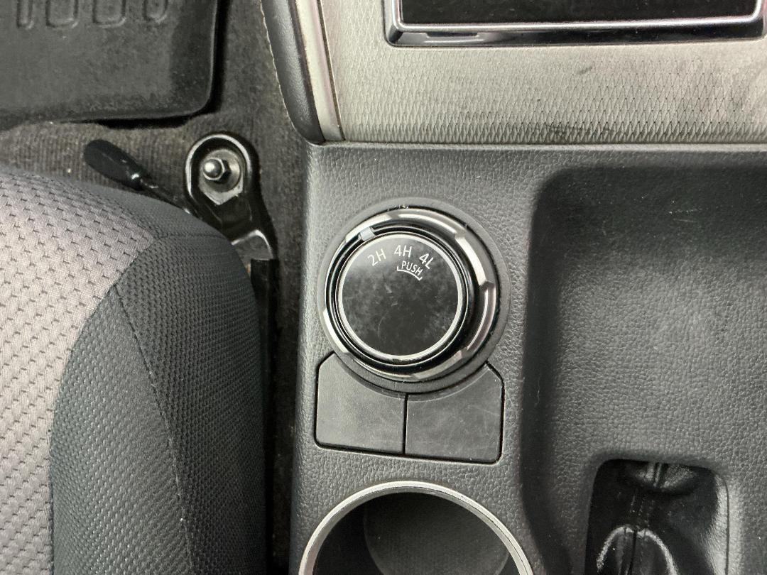 Photo '25' of Mitsubishi Triton