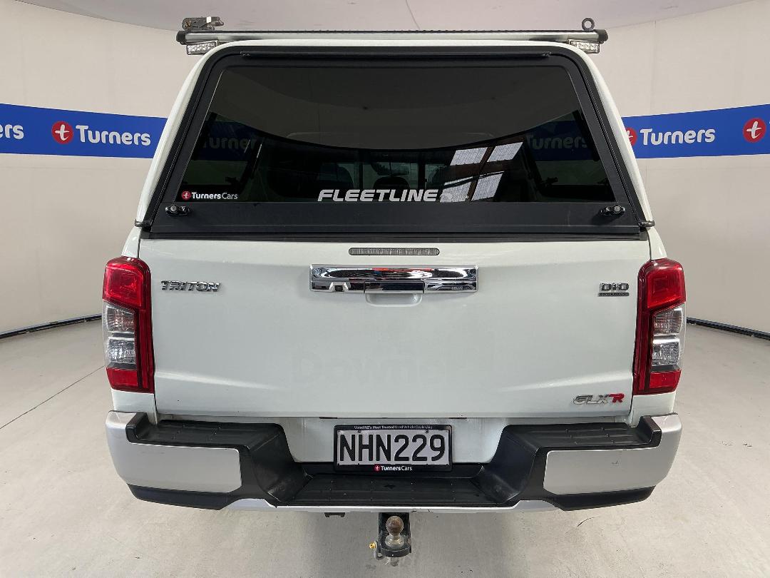 Photo '6' of Mitsubishi Triton