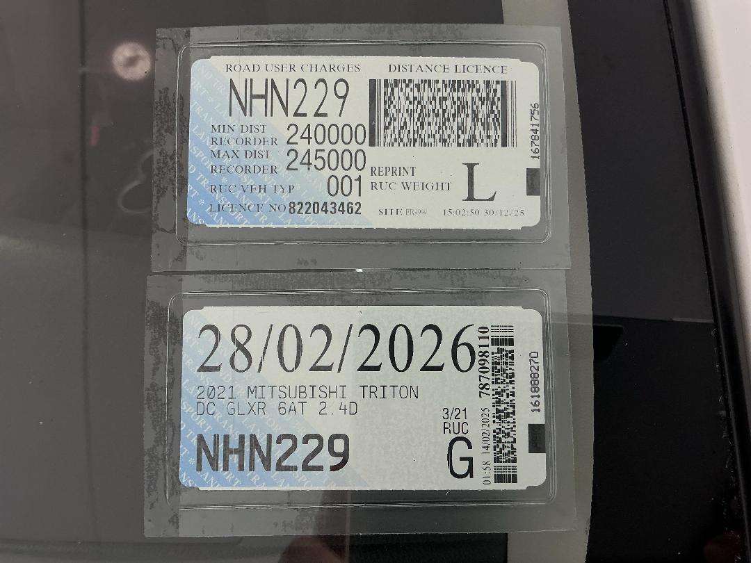 Photo '26' of Mitsubishi Triton