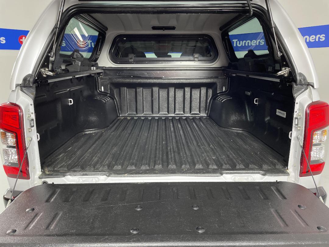 Photo '14' of Mitsubishi Triton