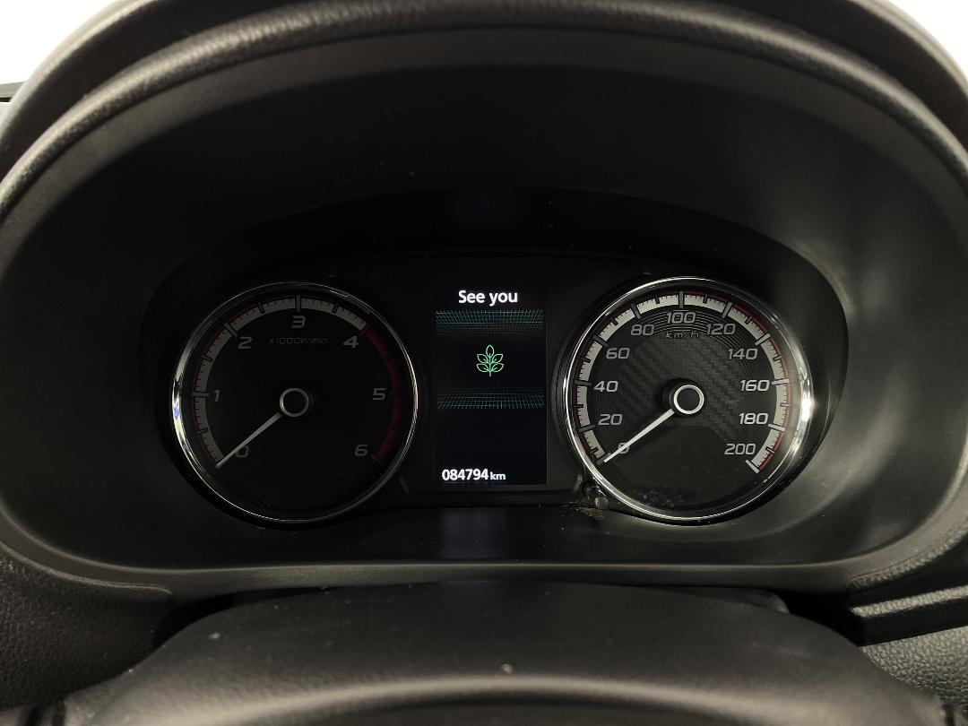 Photo '21' of Mitsubishi Triton