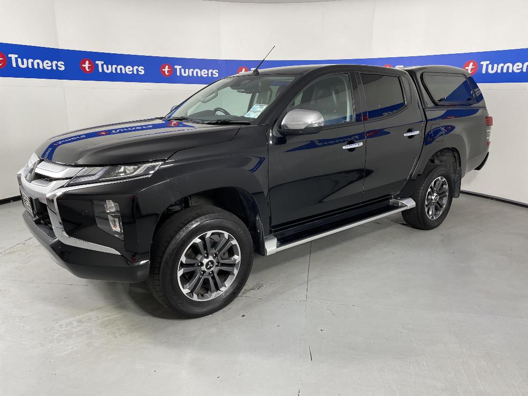 Photo '4' of Mitsubishi Triton