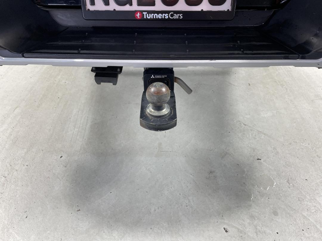 Photo '25' of Mitsubishi Triton