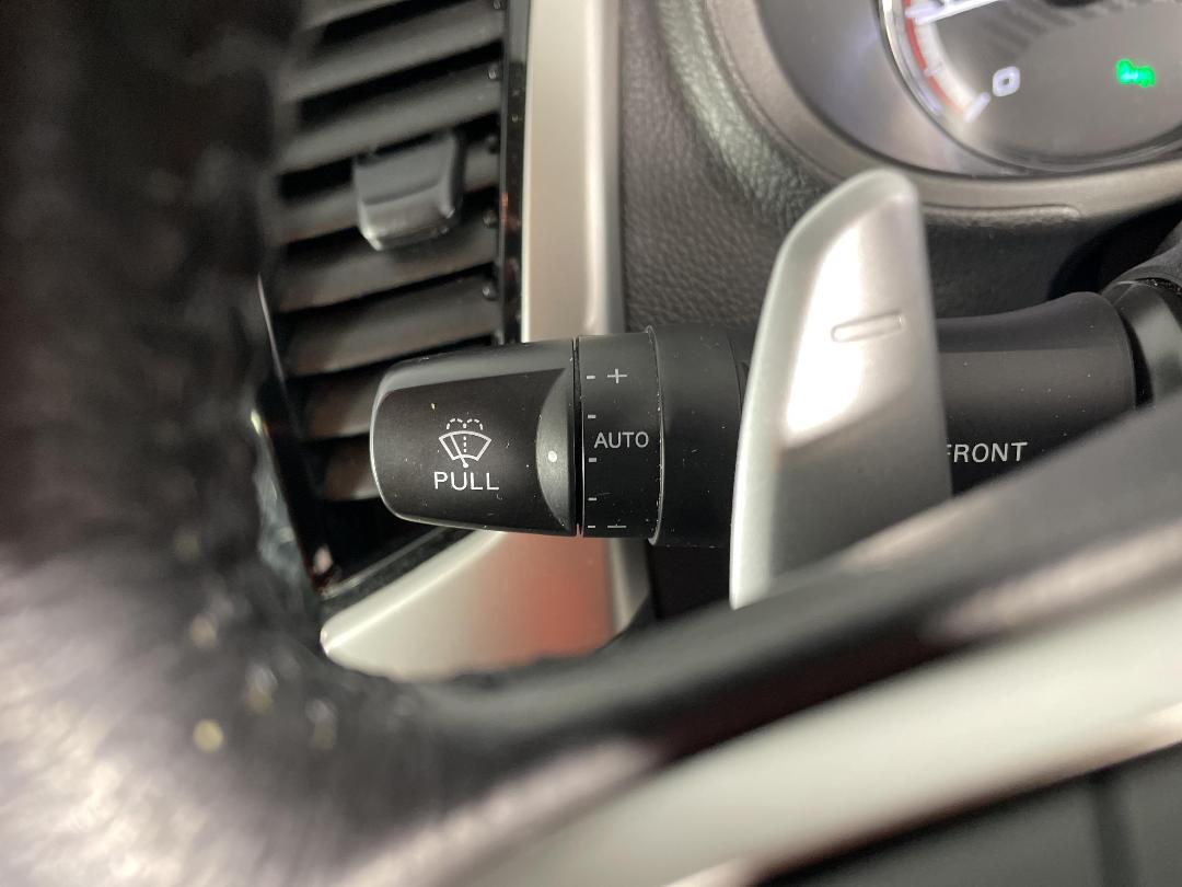 Photo '31' of Mitsubishi Triton