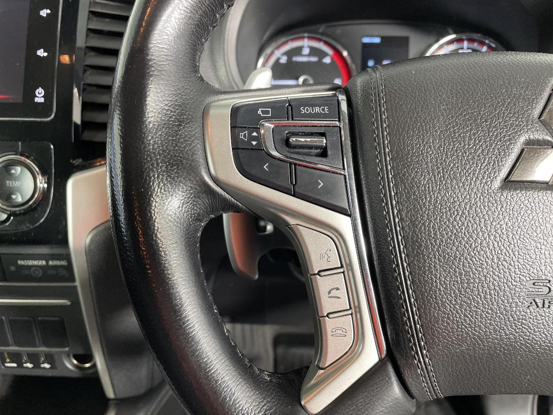 Photo '32' of Mitsubishi Triton