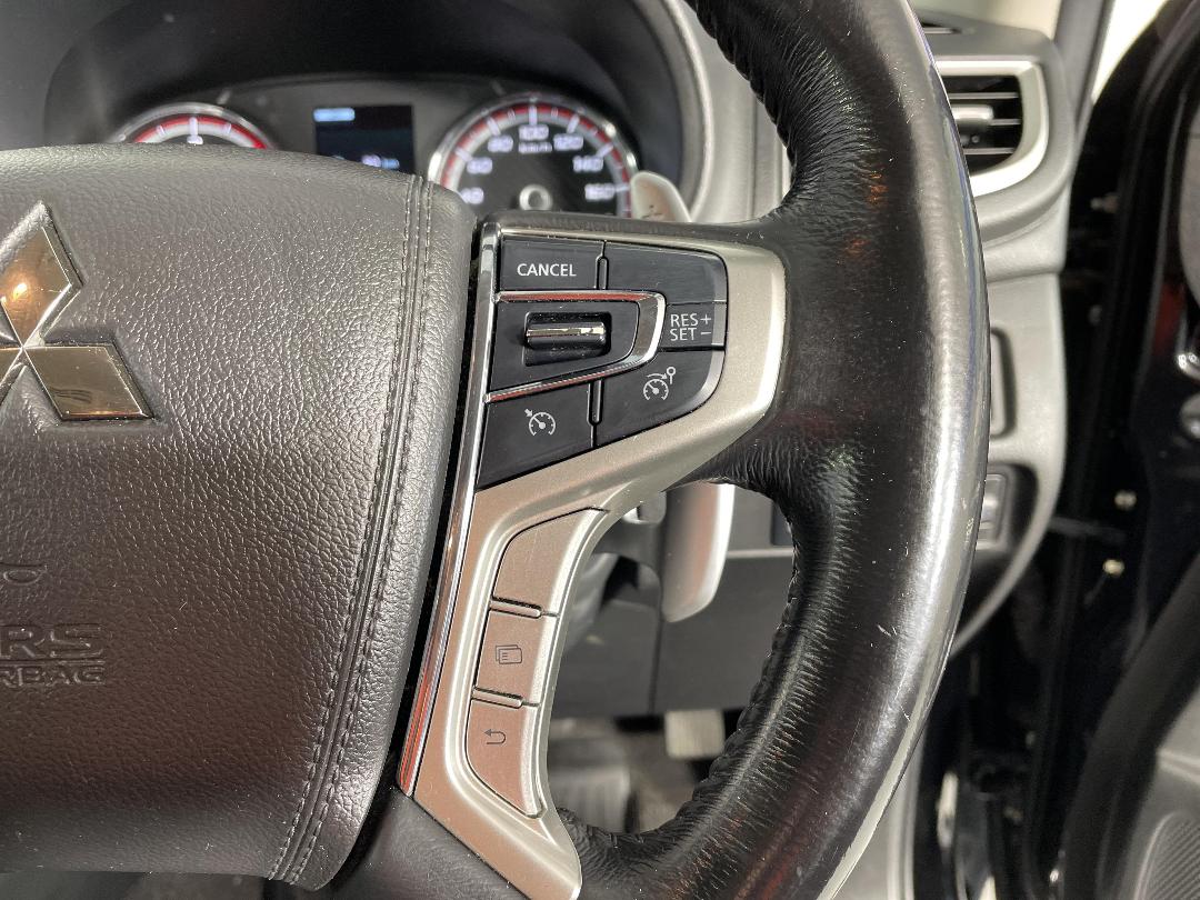 Photo '33' of Mitsubishi Triton