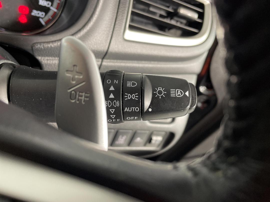 Photo '34' of Mitsubishi Triton