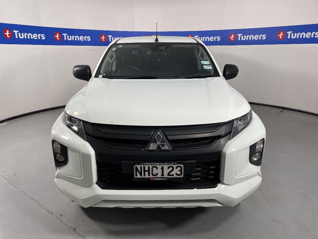 Photo '2' of Mitsubishi Triton Photo '2' of Mitsubishi Triton