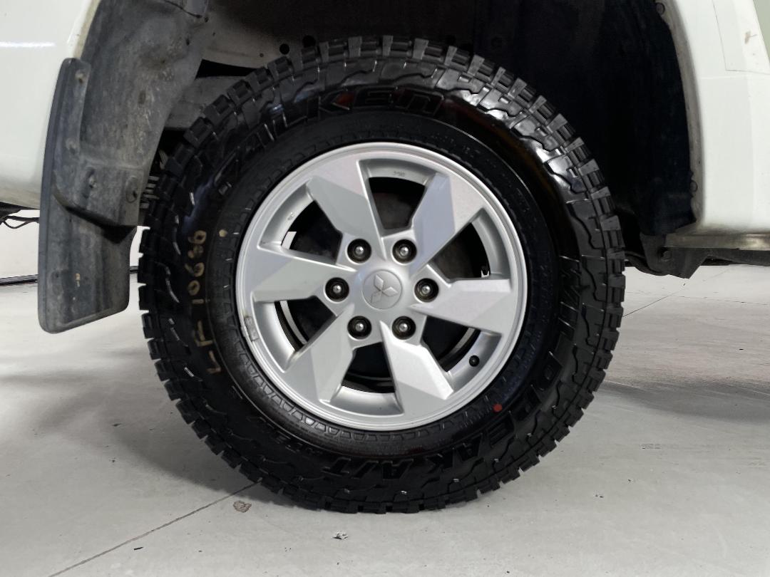 Photo '12' of Mitsubishi Triton Photo '12' of Mitsubishi Triton