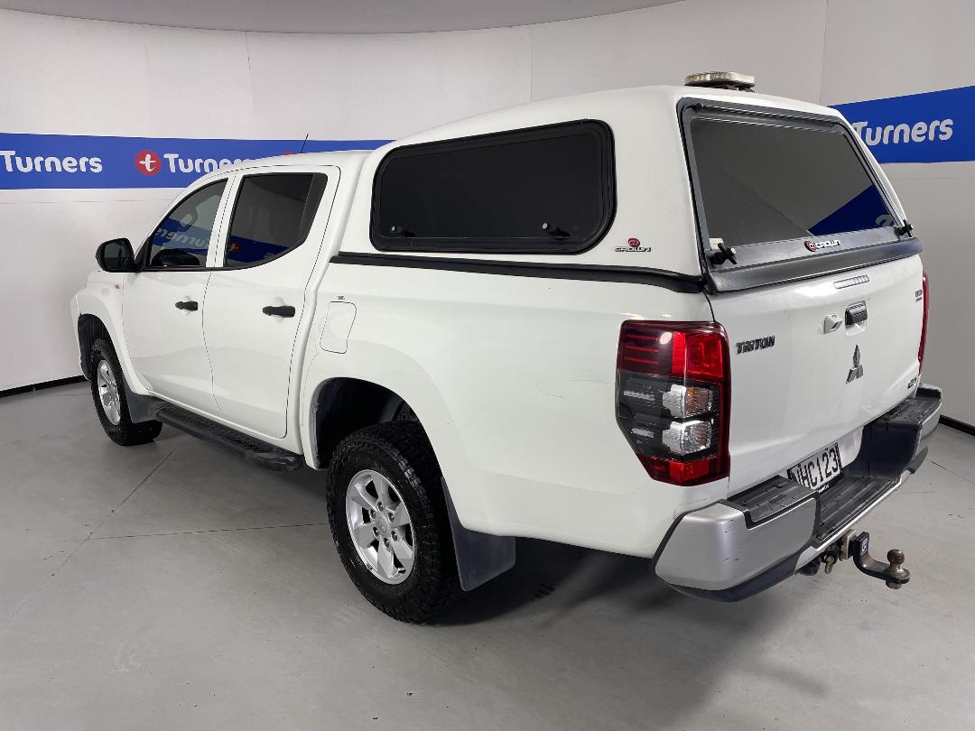 Photo '5' of Mitsubishi Triton Photo '5' of Mitsubishi Triton