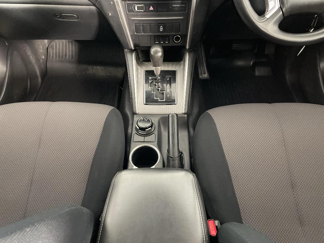 Photo '18' of Mitsubishi Triton Photo '18' of Mitsubishi Triton