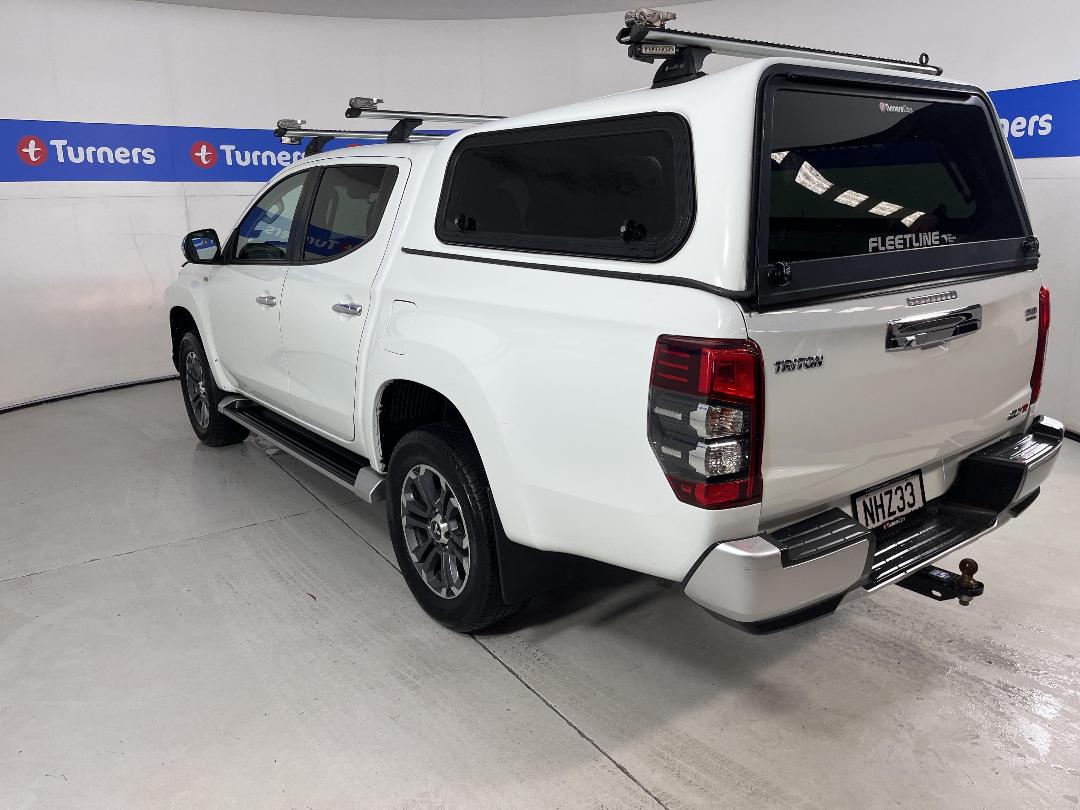 Photo '5' of Mitsubishi Triton