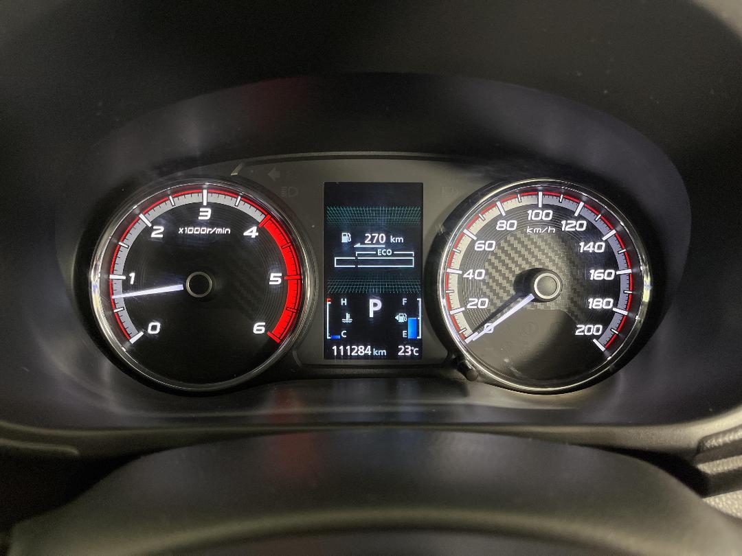 Photo '21' of Mitsubishi Triton