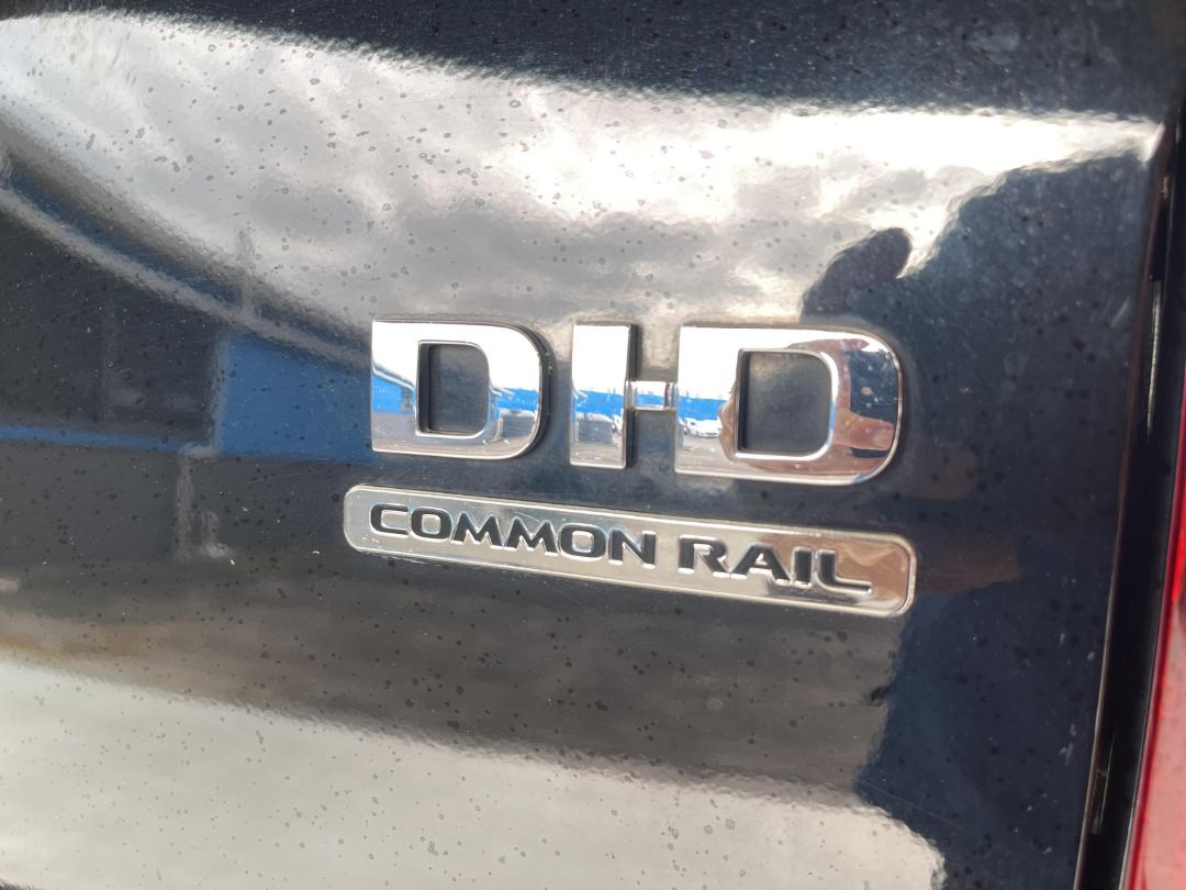 Photo '23' of Mitsubishi Triton