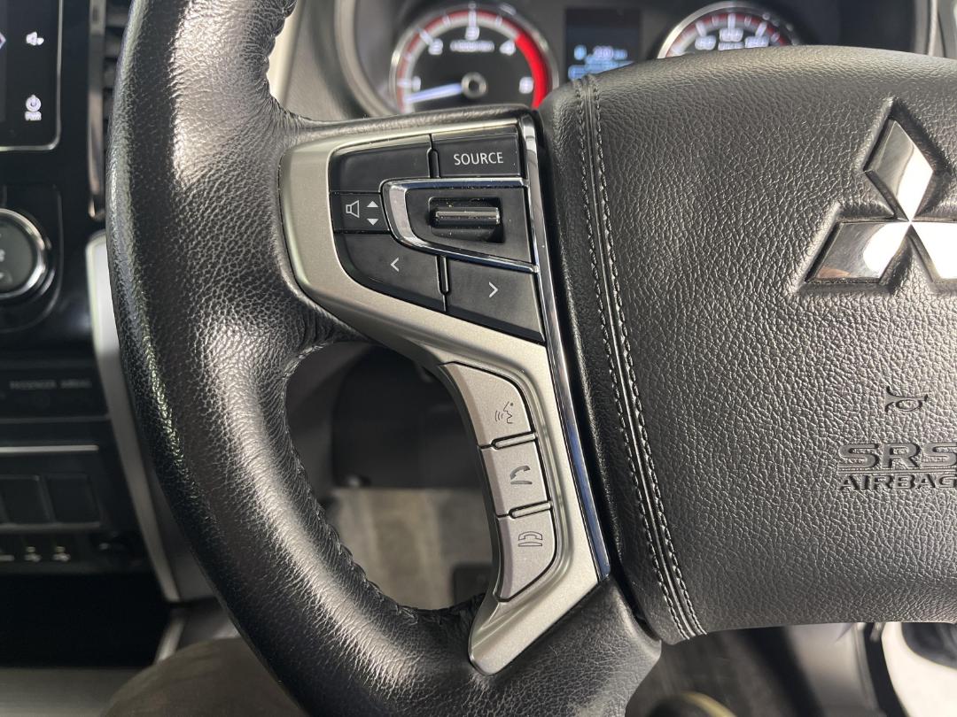 Photo '28' of Mitsubishi Triton