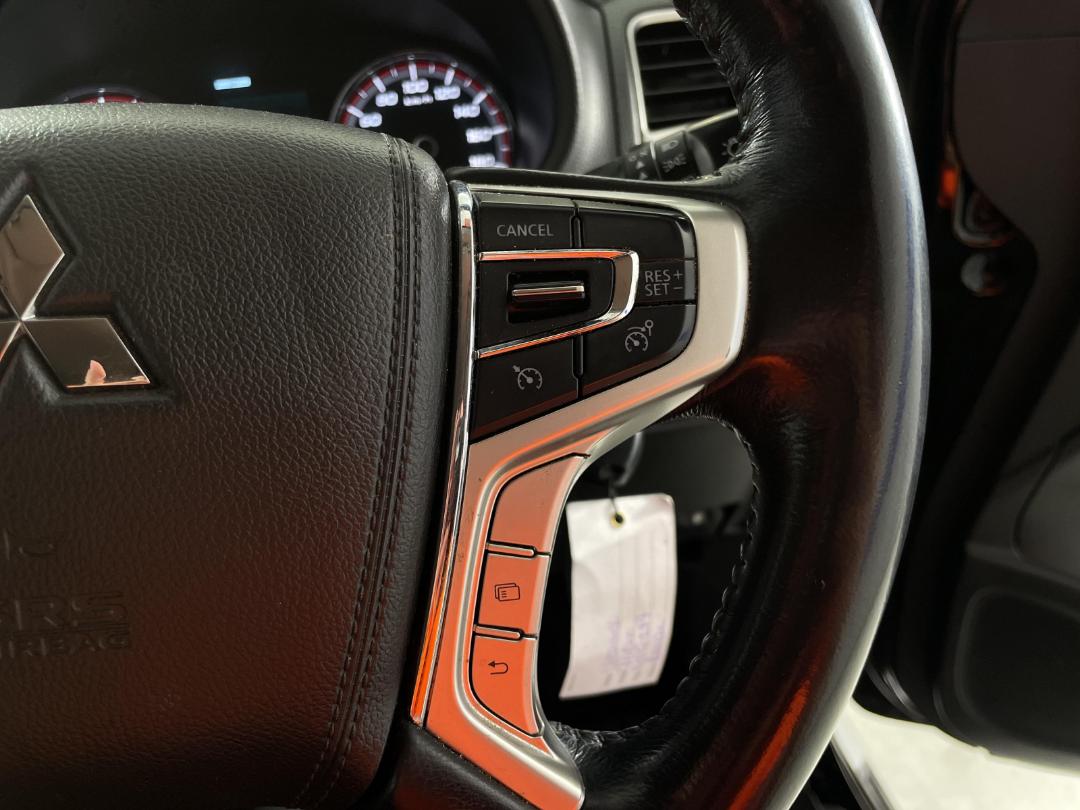 Photo '28' of Mitsubishi Triton