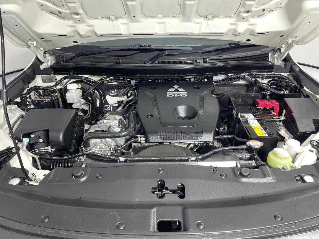 Photo '13' of Mitsubishi Triton Photo '13' of Mitsubishi Triton