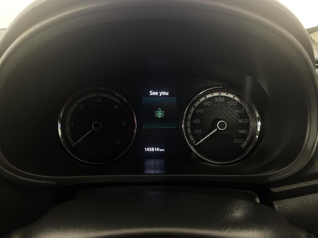 Photo '21' of Mitsubishi Triton