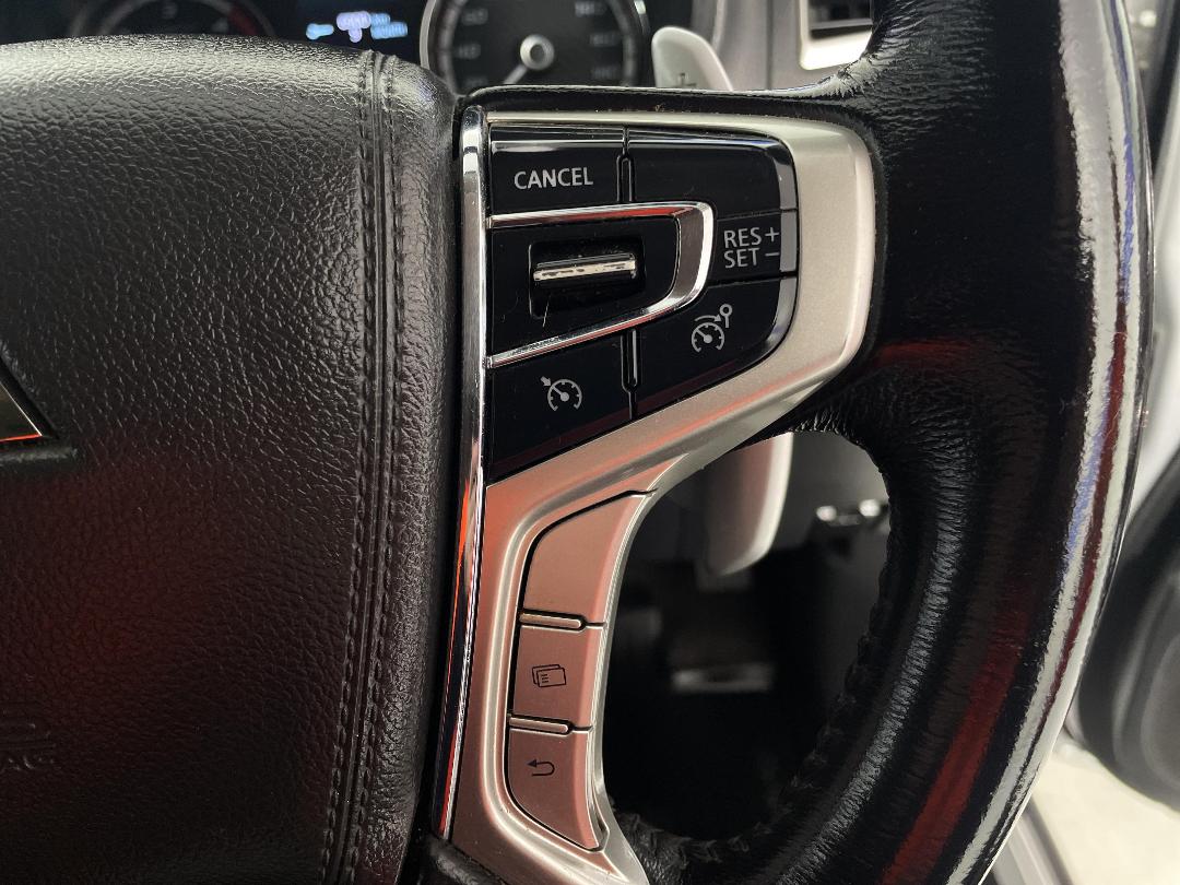 Photo '26' of Mitsubishi Triton