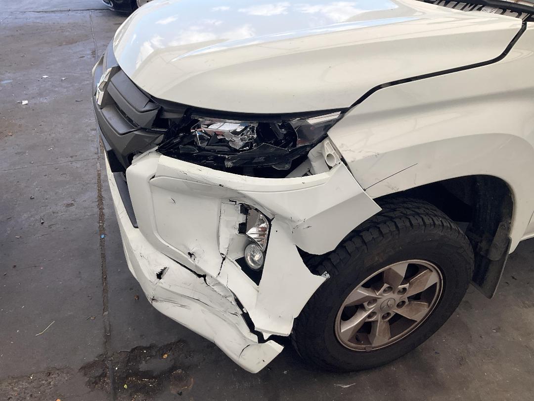 Photo '7' of Mitsubishi Triton CC GLX 4WD 6AT Photo '7' of Mitsubishi Triton CC GLX 4WD 6AT