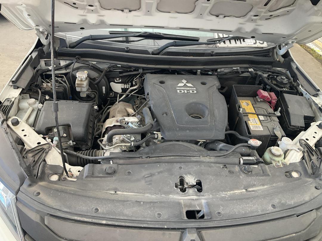 Photo '10' of Mitsubishi Triton CC GLX 4WD 6AT Photo '10' of Mitsubishi Triton CC GLX 4WD 6AT