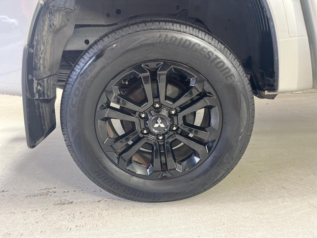 Photo '12' of Mitsubishi Triton Photo '12' of Mitsubishi Triton