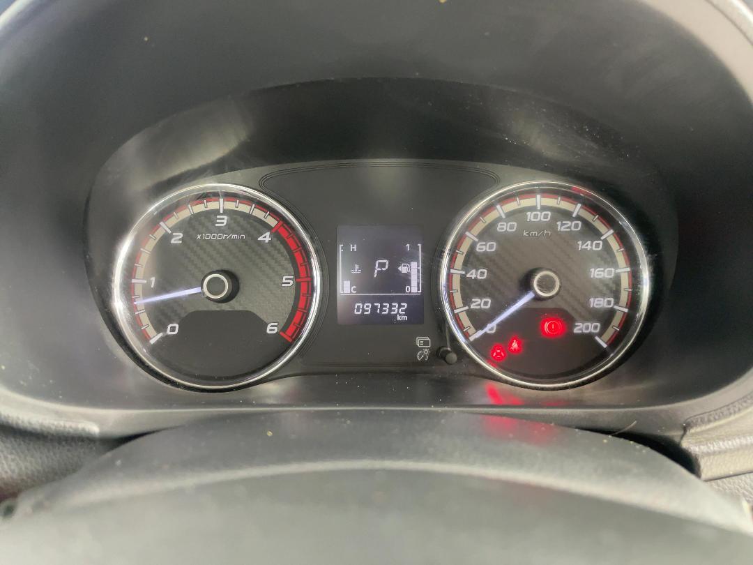 Photo '19' of Mitsubishi Triton Photo '19' of Mitsubishi Triton