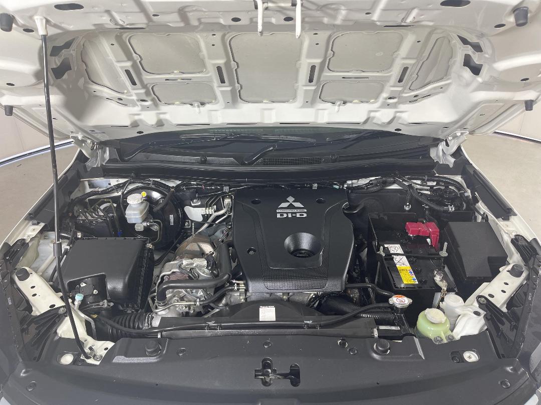 Photo '13' of Mitsubishi Triton Photo '13' of Mitsubishi Triton