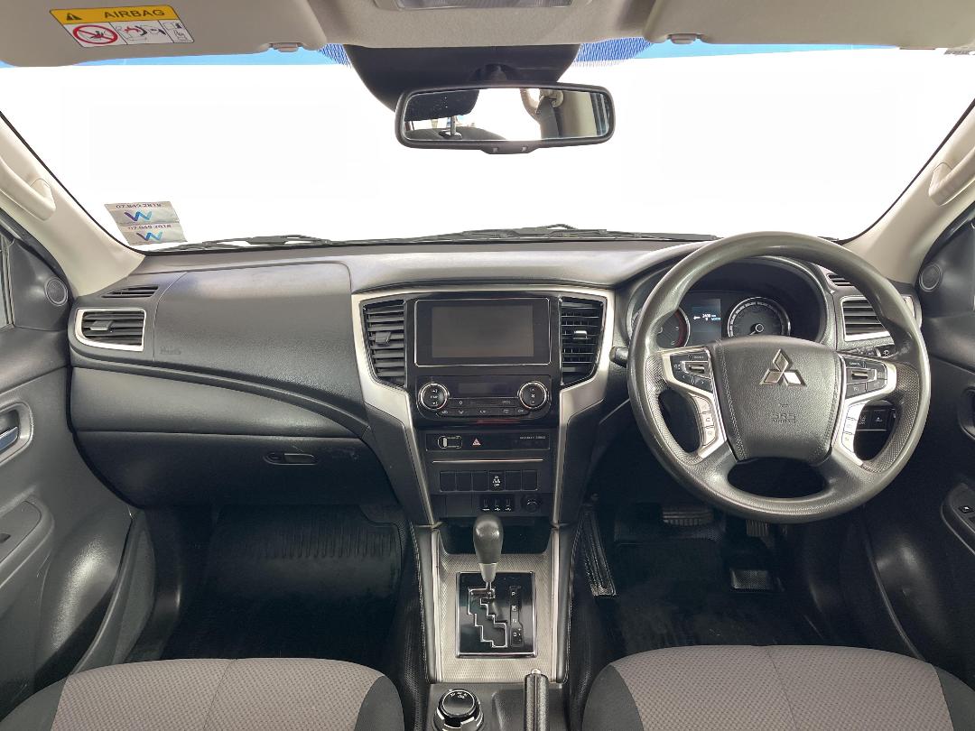 Photo '17' of Mitsubishi Triton Photo '17' of Mitsubishi Triton