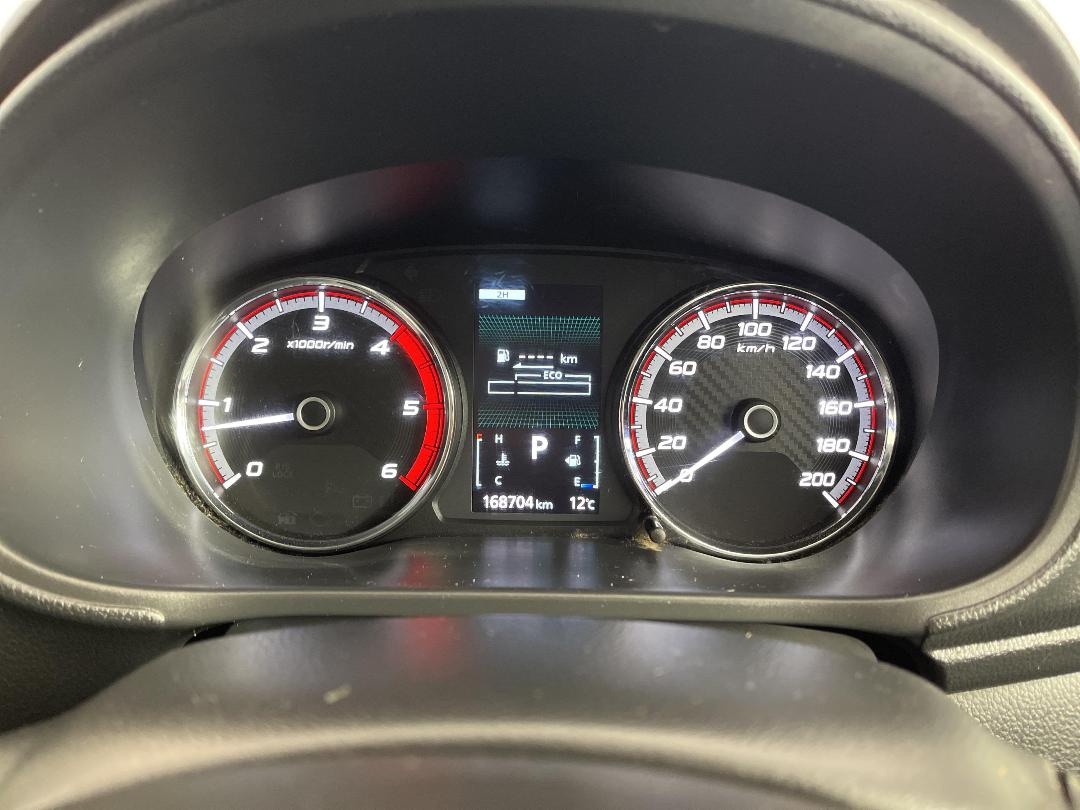 Photo '21' of Mitsubishi Triton Photo '21' of Mitsubishi Triton