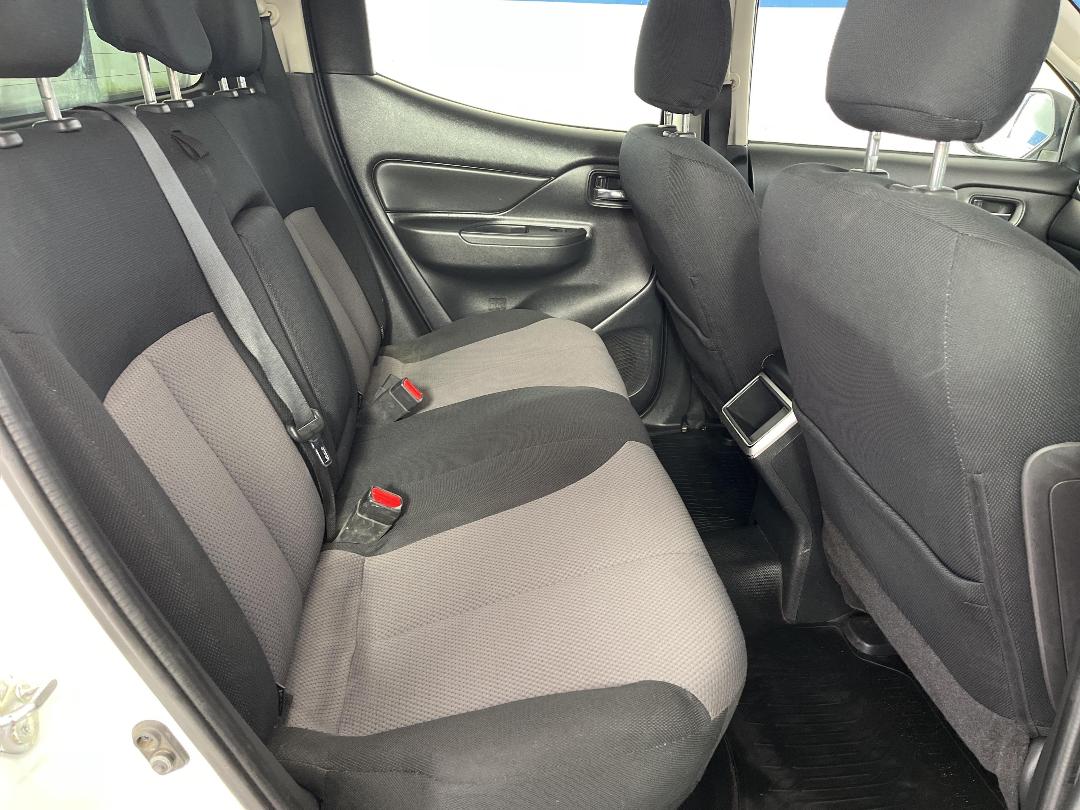 Photo '20' of Mitsubishi Triton Photo '20' of Mitsubishi Triton