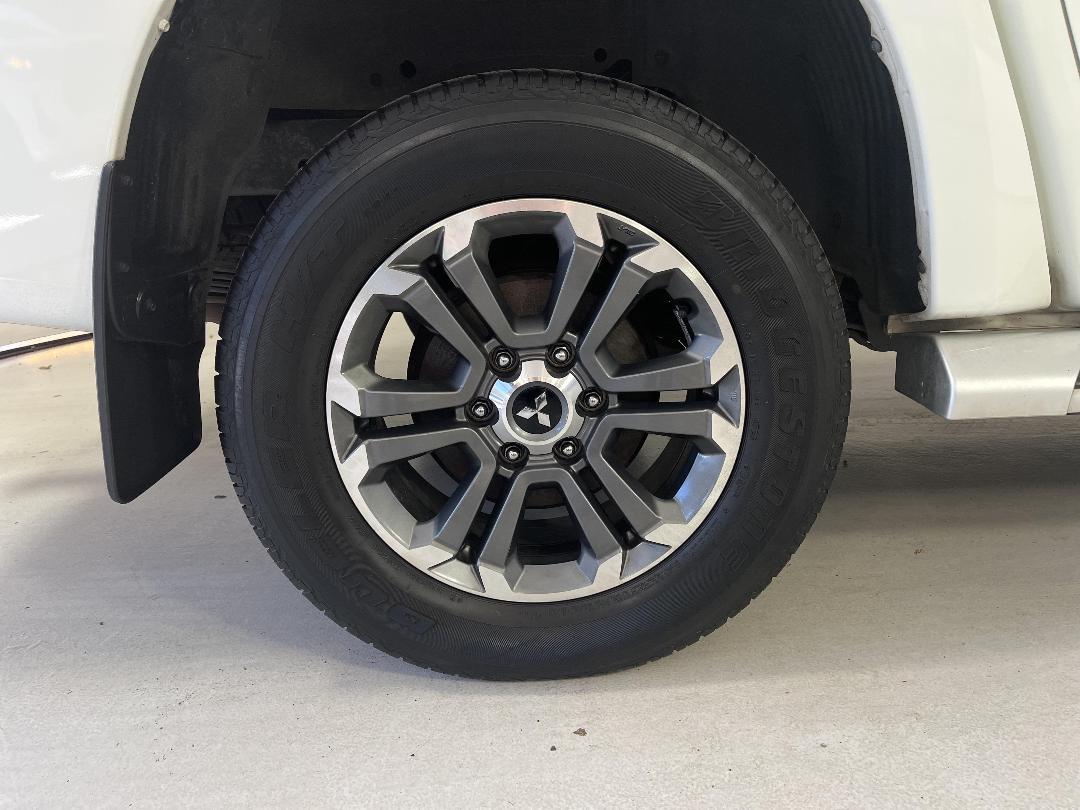 Photo '12' of Mitsubishi Triton Photo '12' of Mitsubishi Triton