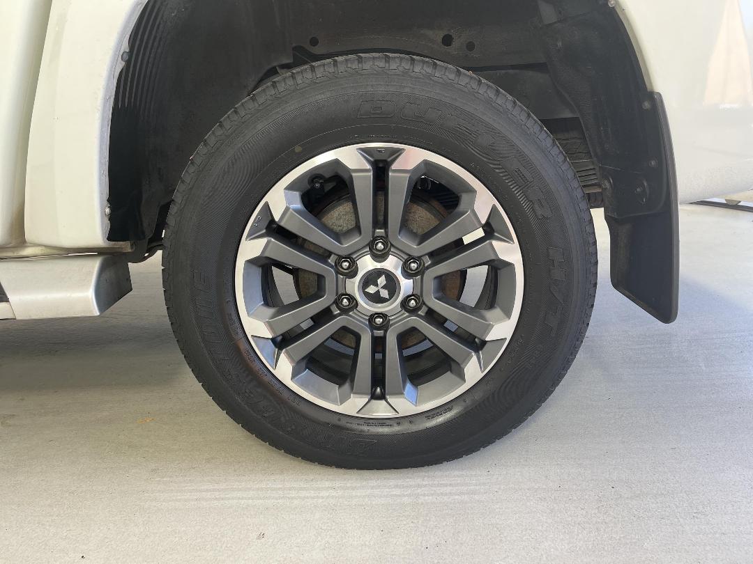 Photo '11' of Mitsubishi Triton Photo '11' of Mitsubishi Triton