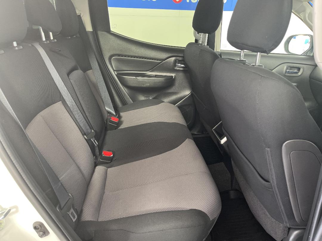 Photo '20' of Mitsubishi Triton Photo '20' of Mitsubishi Triton