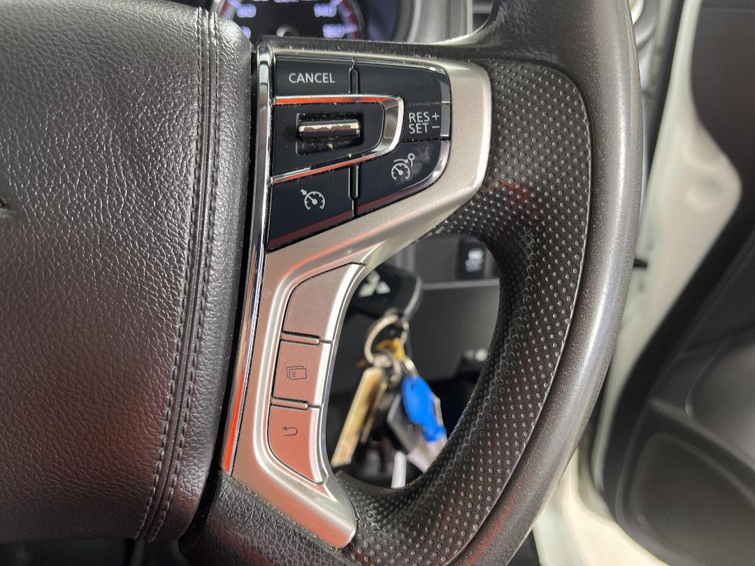 Photo '25' of Mitsubishi Triton