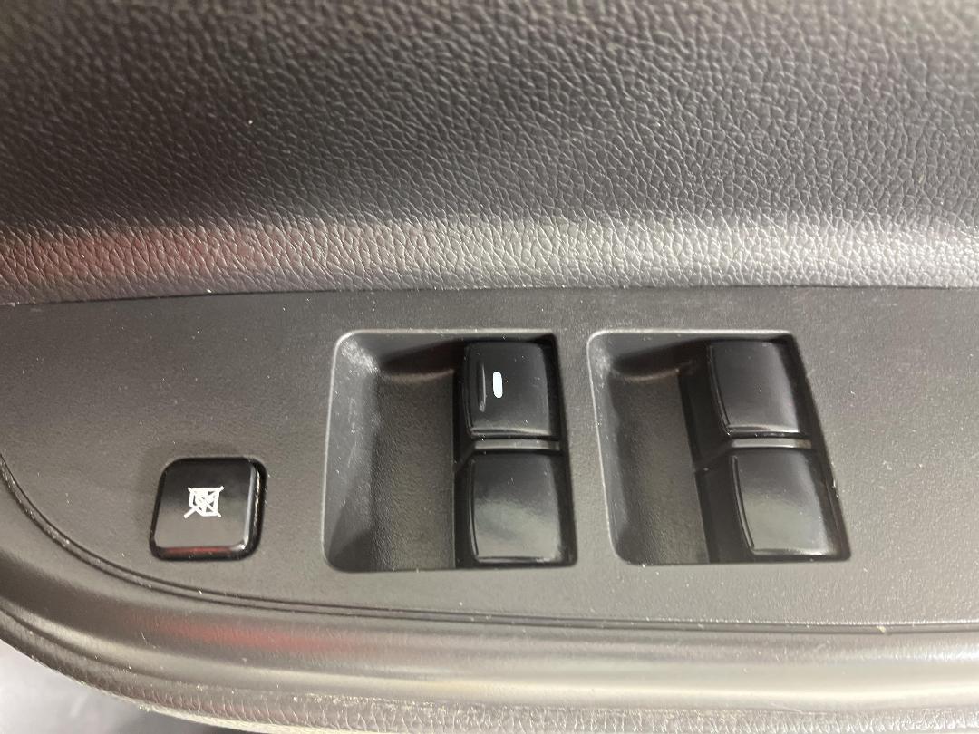 Photo '26' of Mitsubishi Triton Photo '26' of Mitsubishi Triton