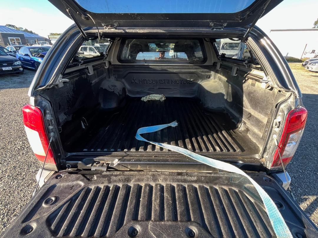 Photo '8' of Mitsubishi Triton DC Glxr 6AT Photo '8' of Mitsubishi Triton DC Glxr 6AT