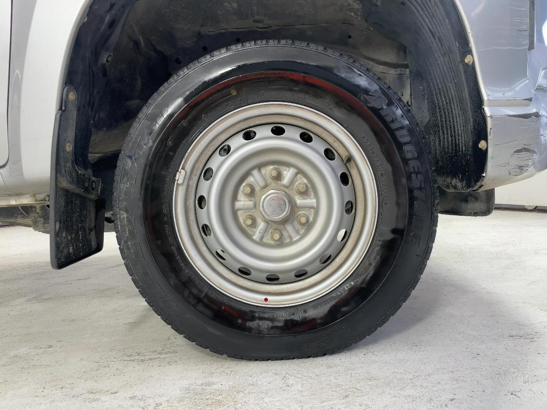 Photo '9' of Mitsubishi Triton