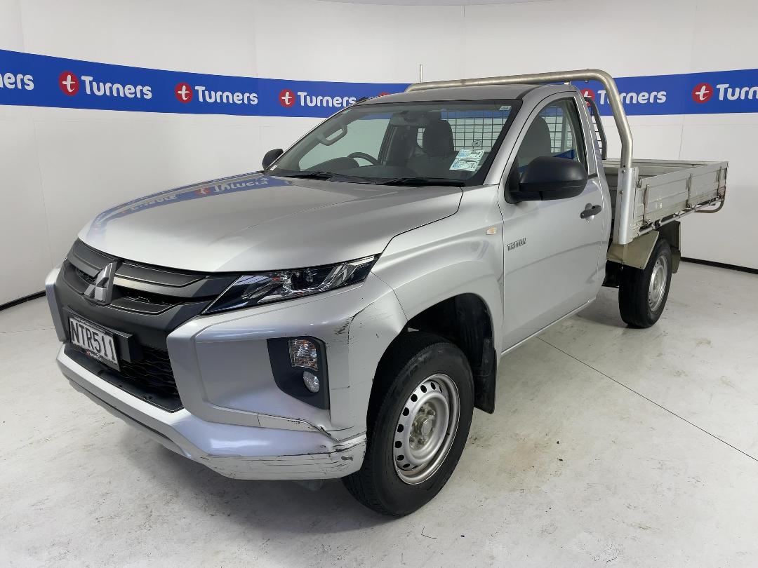 Photo '4' of Mitsubishi Triton